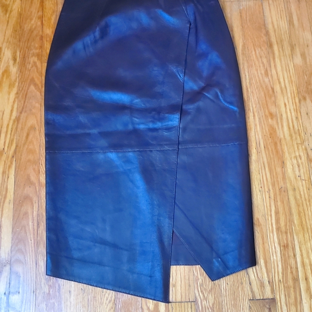 GSTQ leather knee length wrap skirt WOMEN'S SZ XS NWT